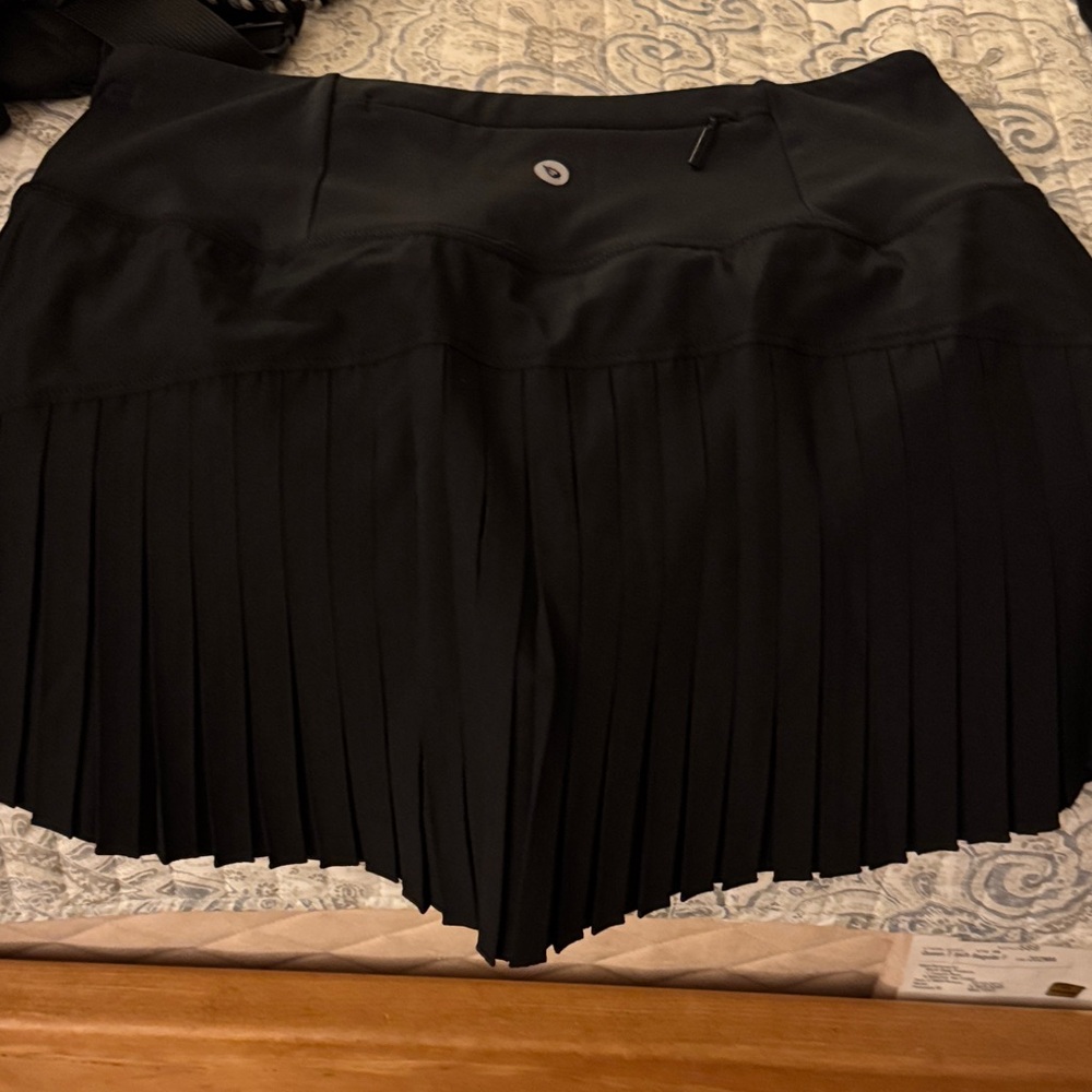 Baleaf Women's Black Pleated Skorts